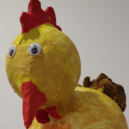 Viele Zuschauer beim Puppenspiel