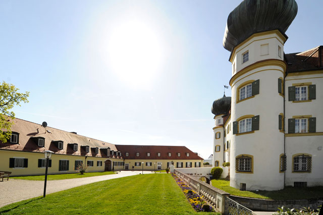 Cabrini Zentrum Schloss Aussenaufnahme