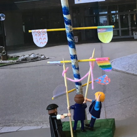 Traditionelles Maibaum-Aufstellen 2021